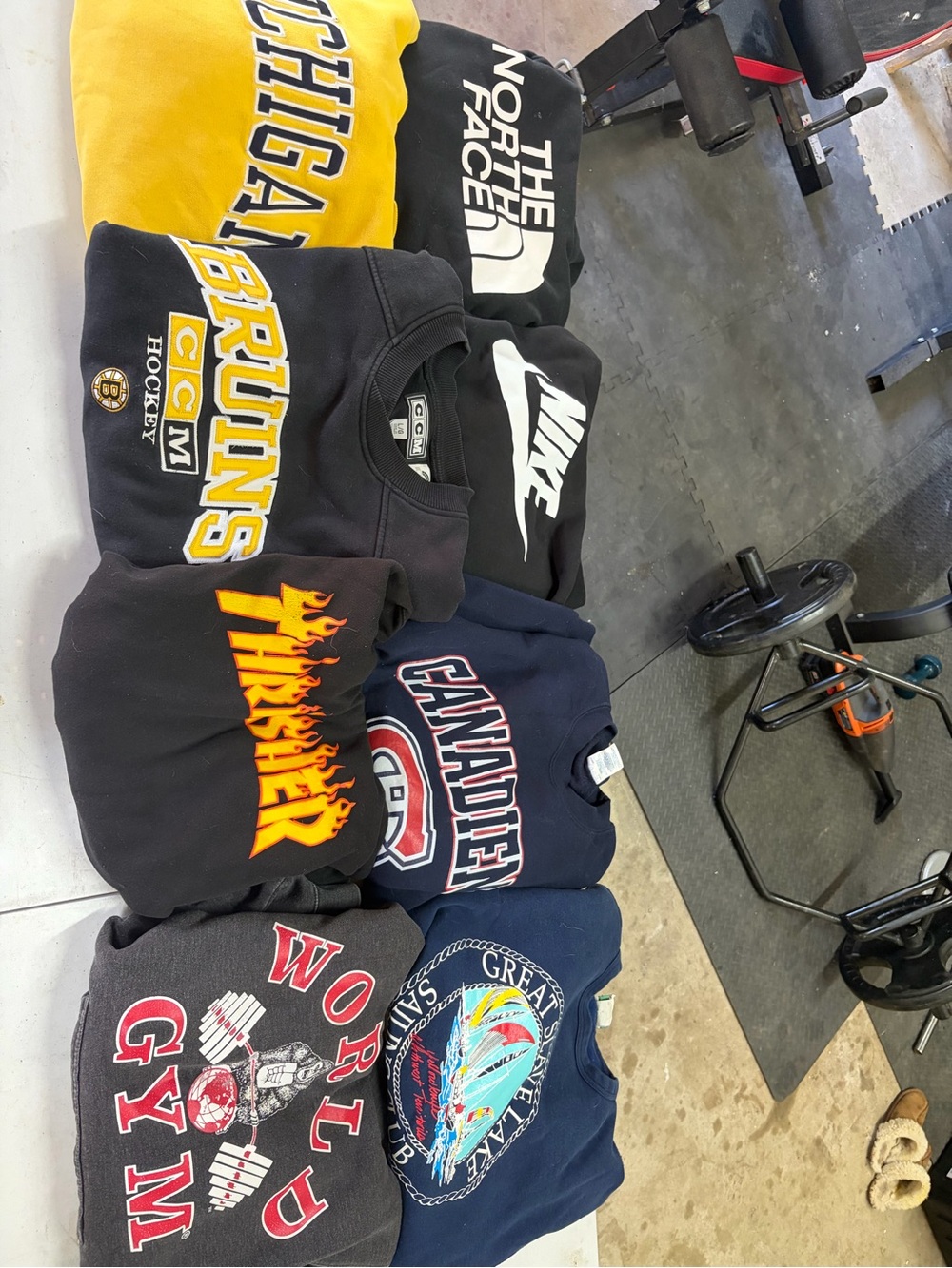 Nike Black Crewneck Sweatshirt with White Swoosh 60 for all co and large